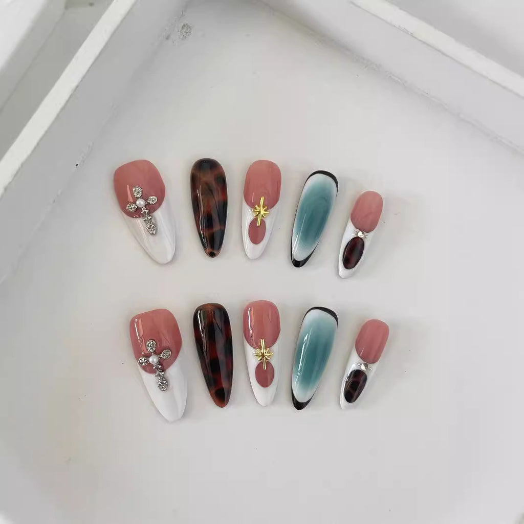 Maison Aoyama Press-On Nail Set