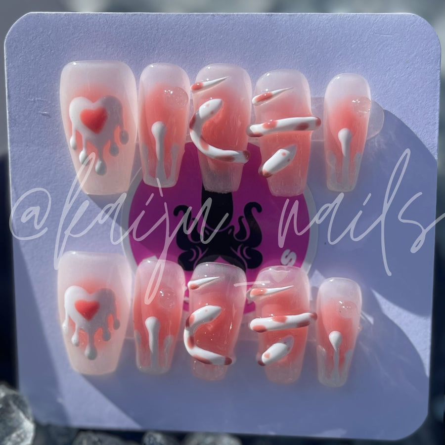 Snowy Adder Press-On Nail Set