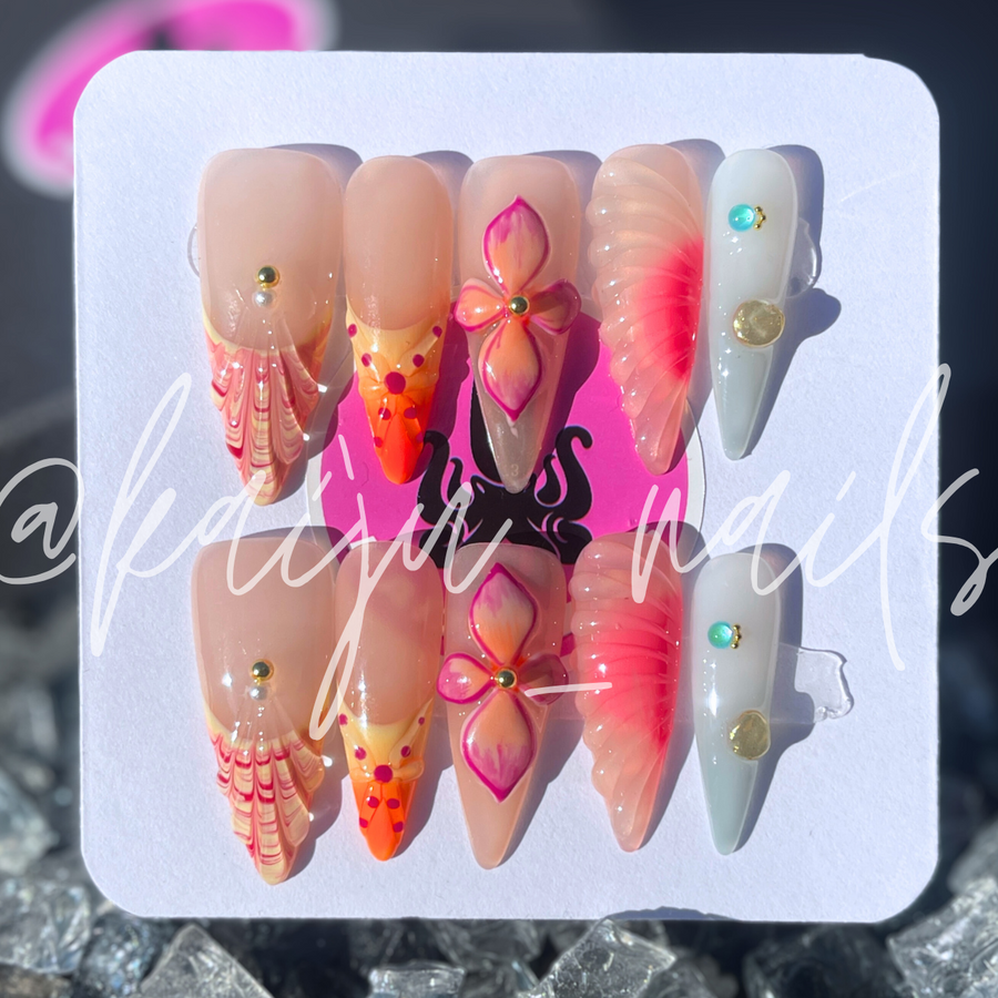 Santa Monica Press-On Nail Set